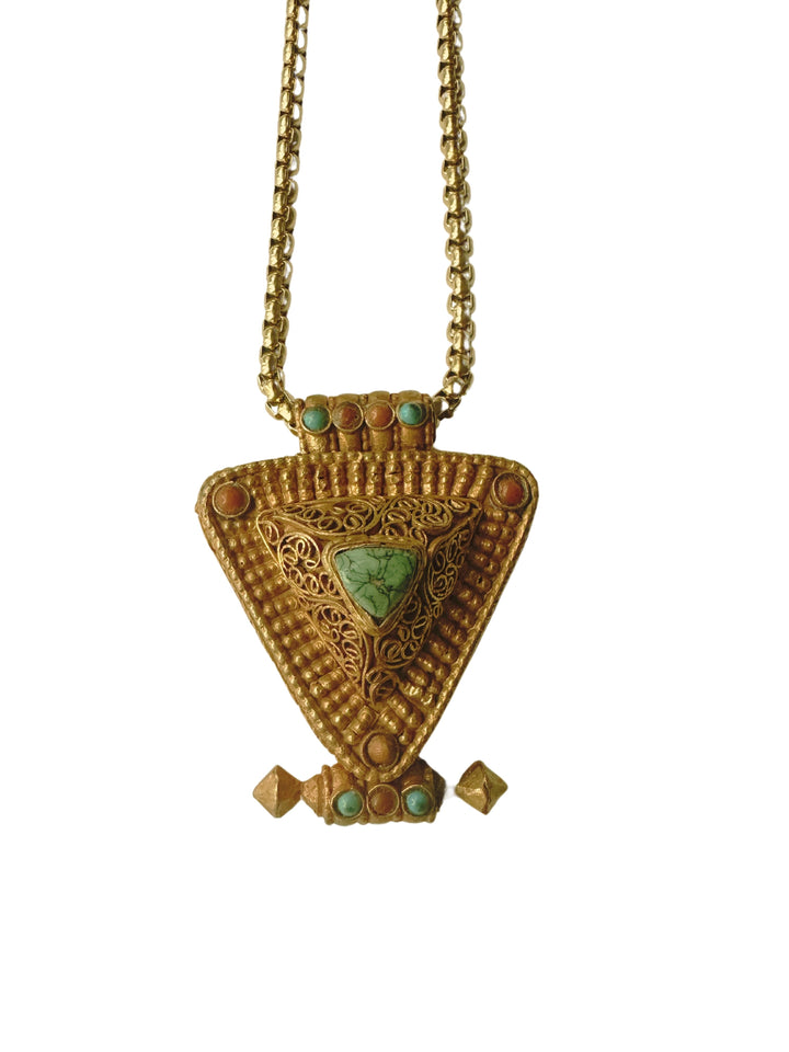 TN112 Gold Plated Tibetan Prayer Locket Necklace