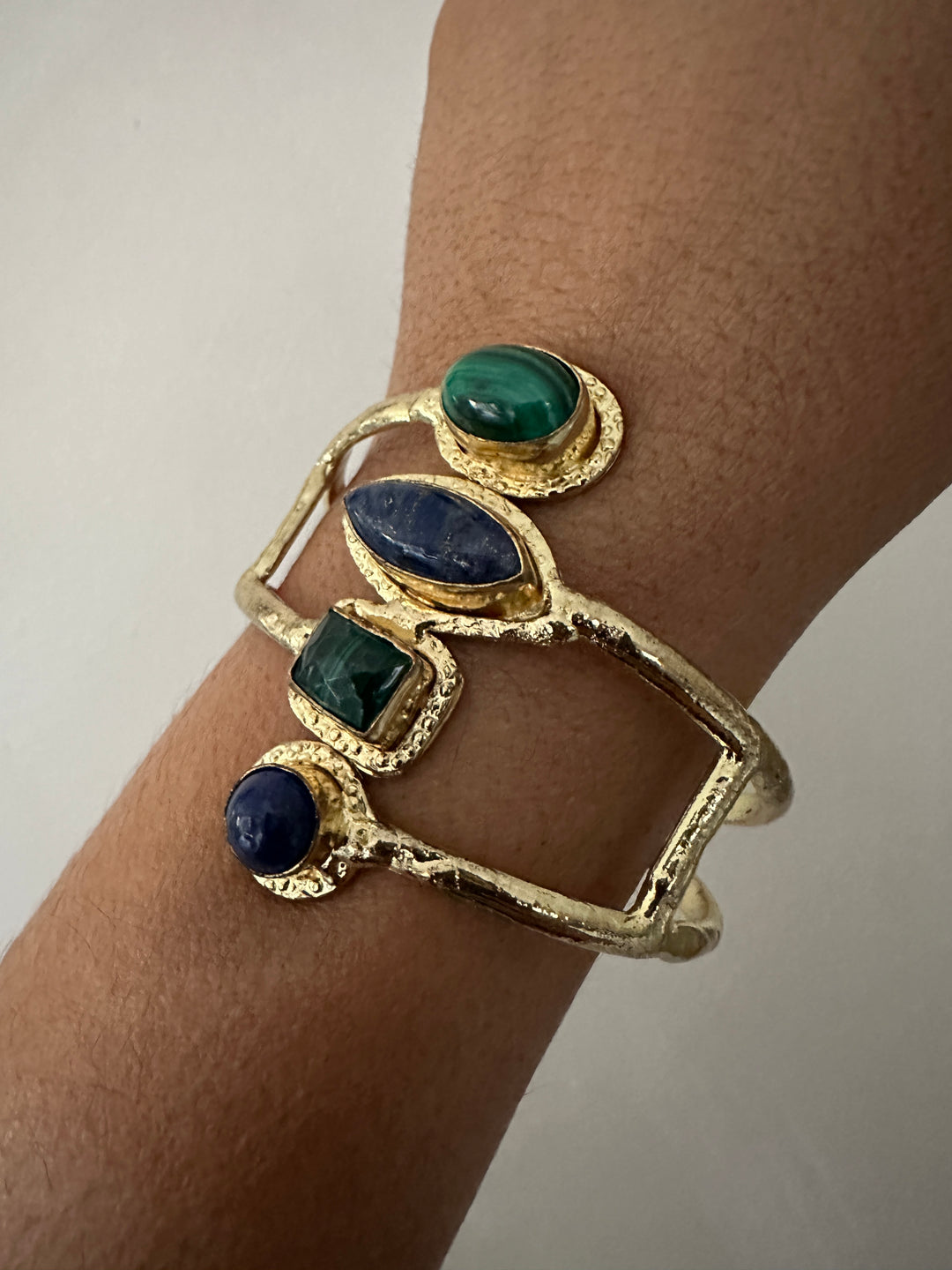 TL 008 - Gemstone Cuff