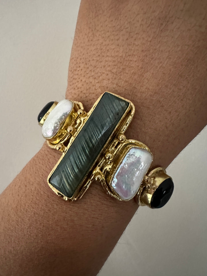 TL 009 - Gemstone Cuff