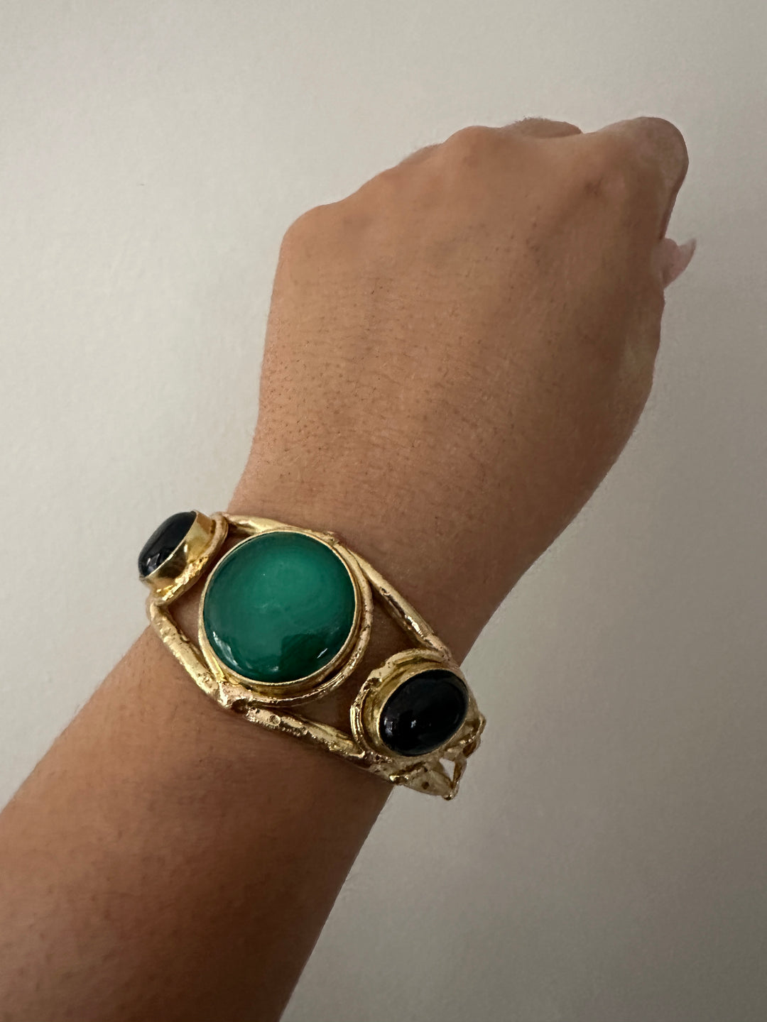 TL 010 - Gemstone Cuff