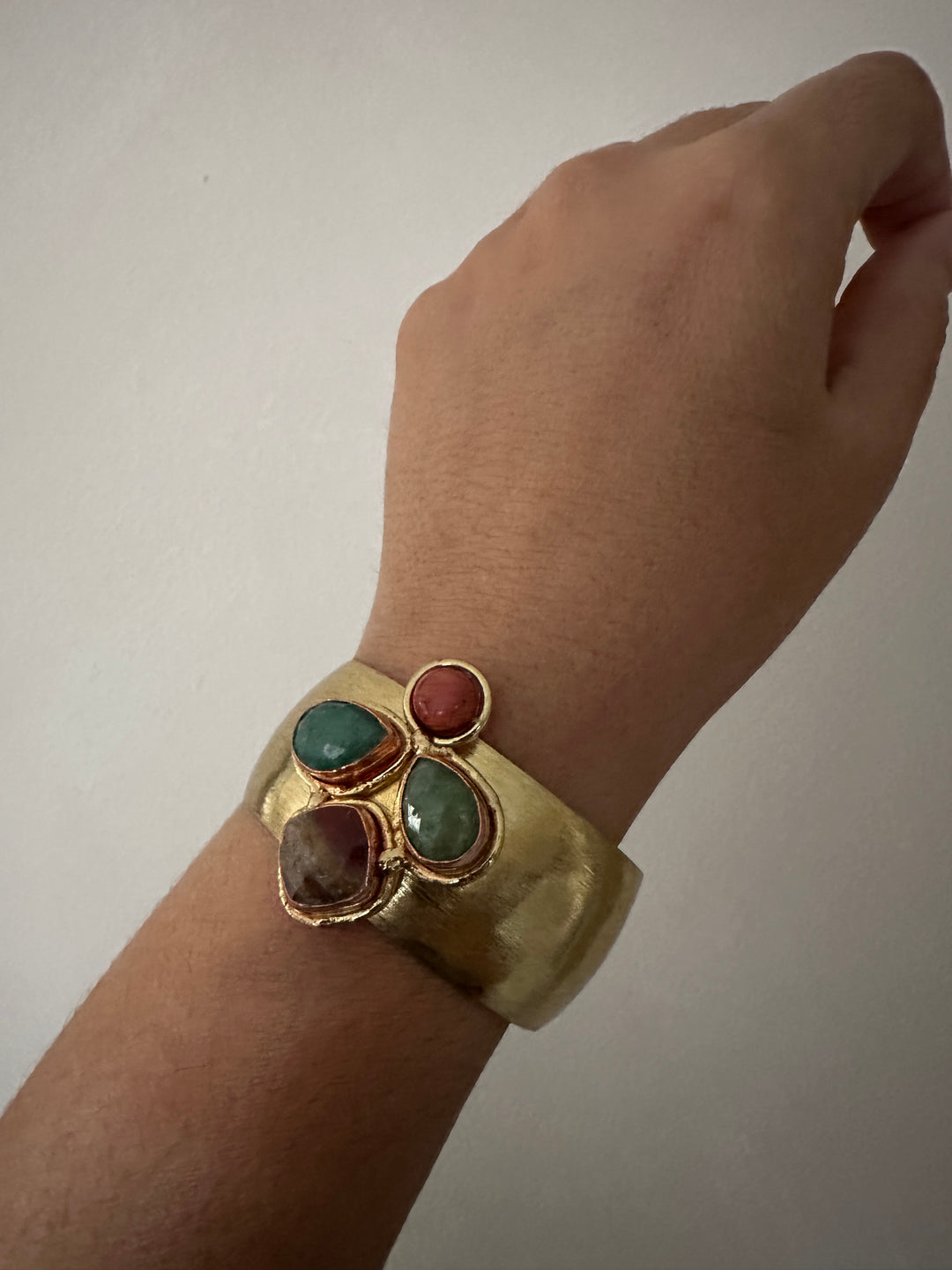 TL 021 - Gemstone Cuff