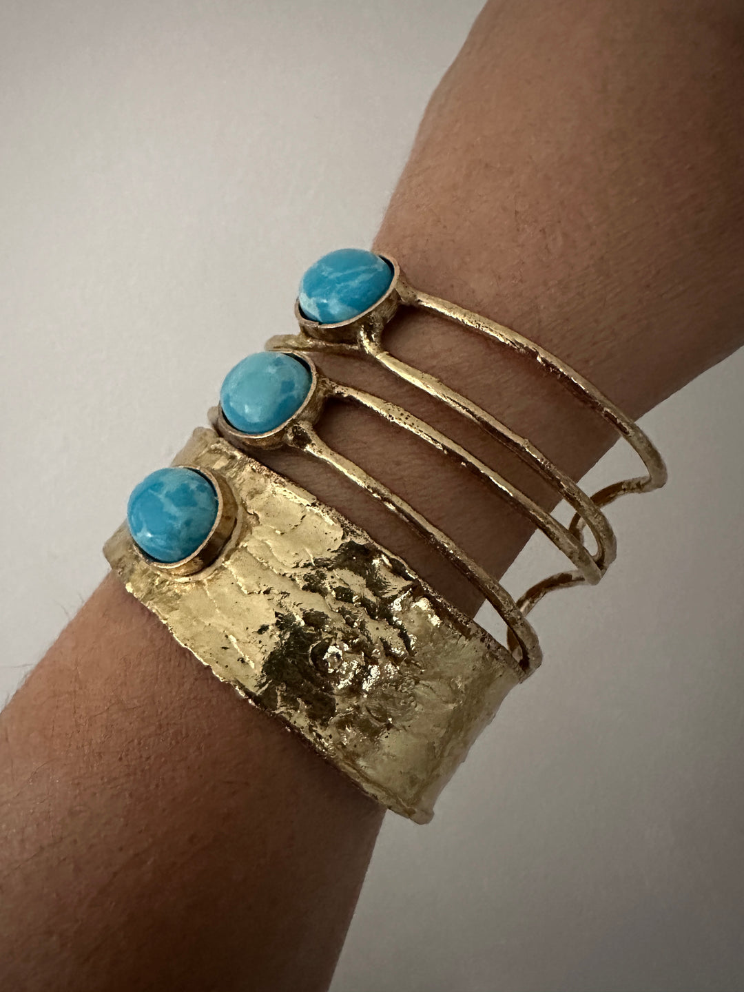 TL 022 - Gemstone Cuff