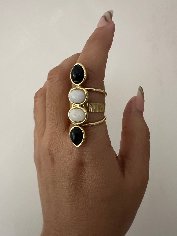 TL 034 - Gemstone Ring