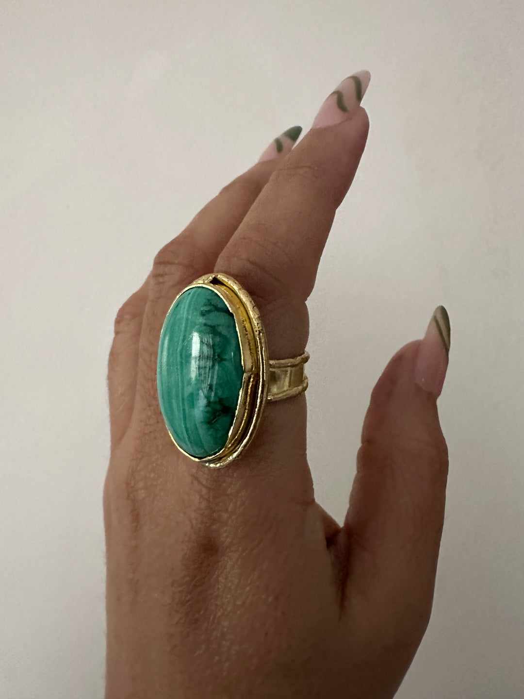 TL 036 - Gemstone Ring