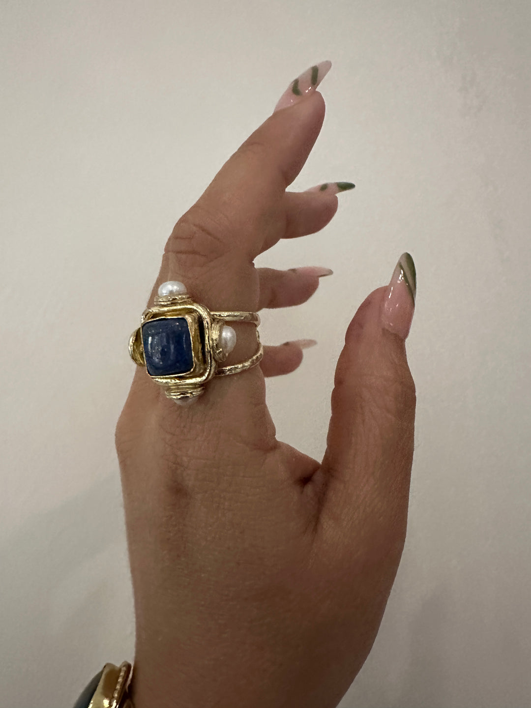 TL 045 - Gemstone Ring