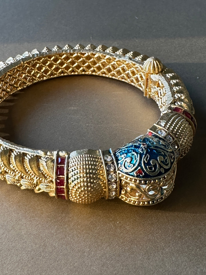 GB052 Indian Vintage Bangle