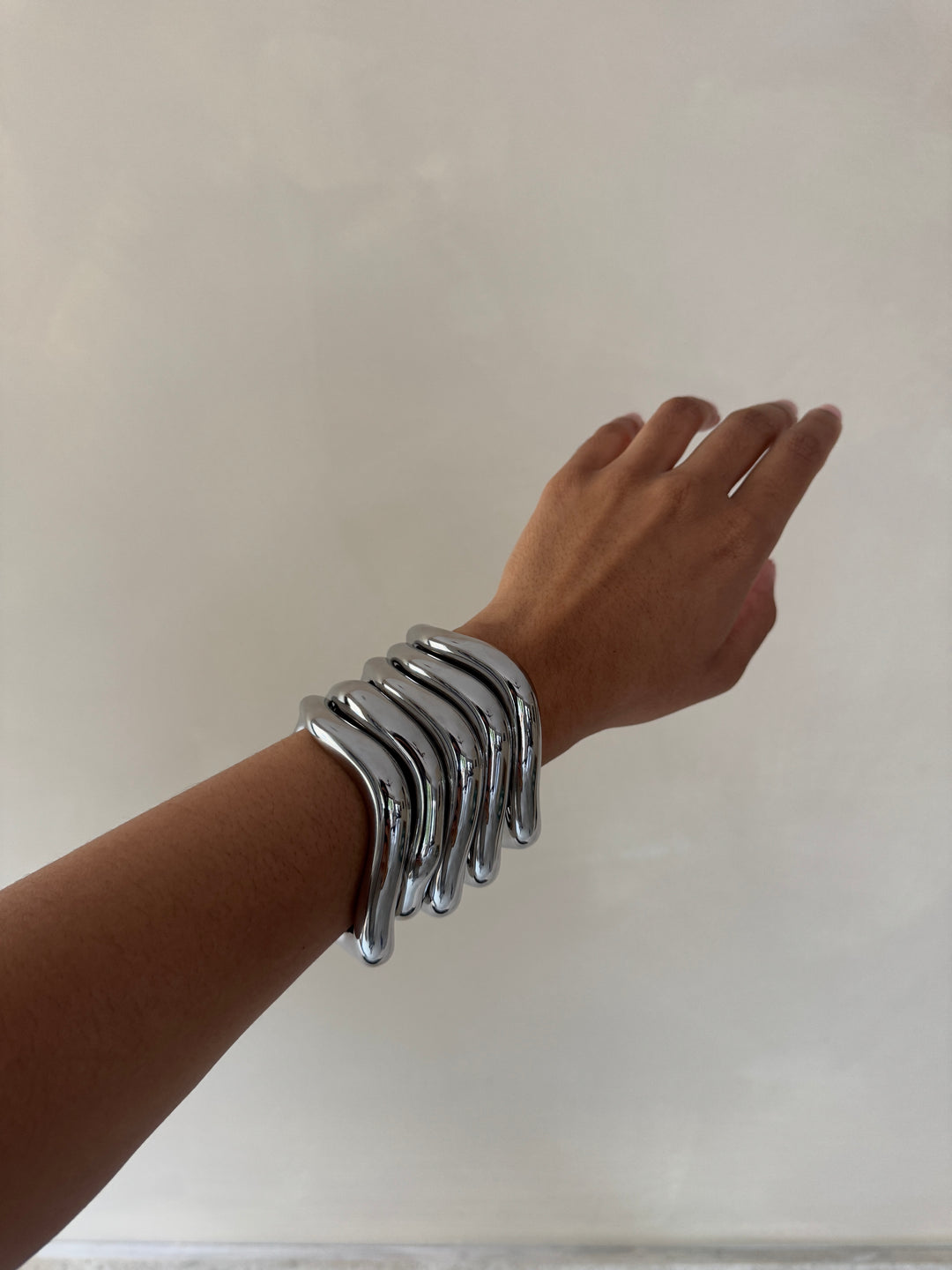 The Silver Wavy Bangle