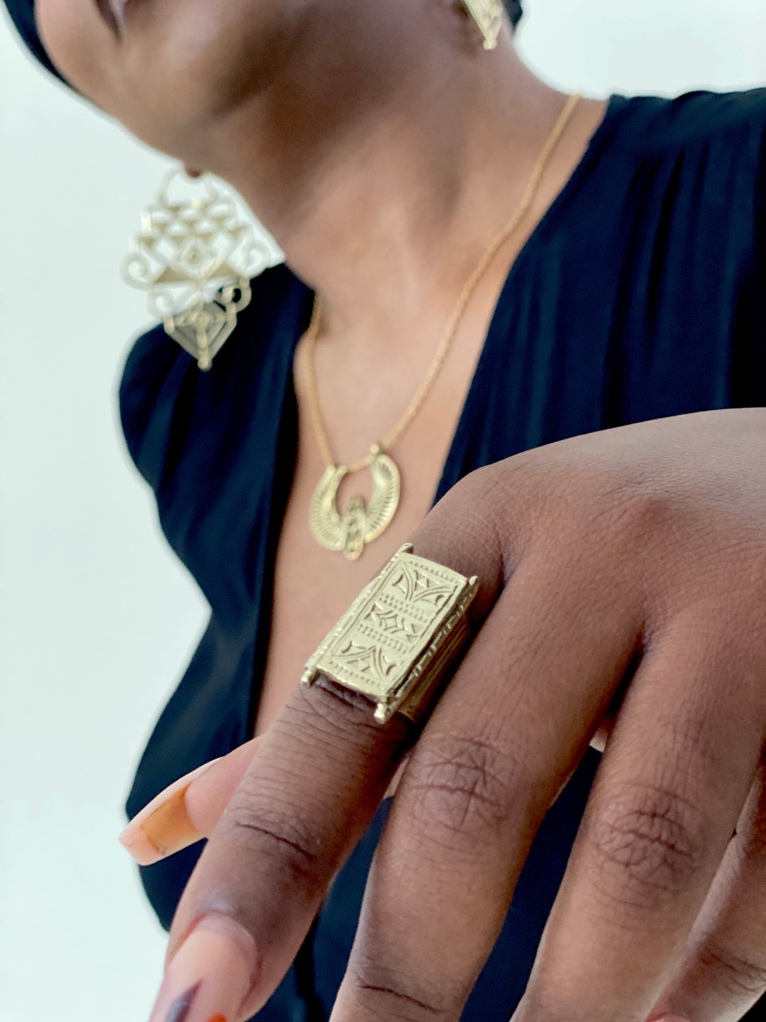 Deisha Adjustable Brass Ring